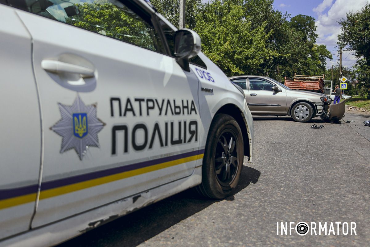 Патрульні та слідчий на місці