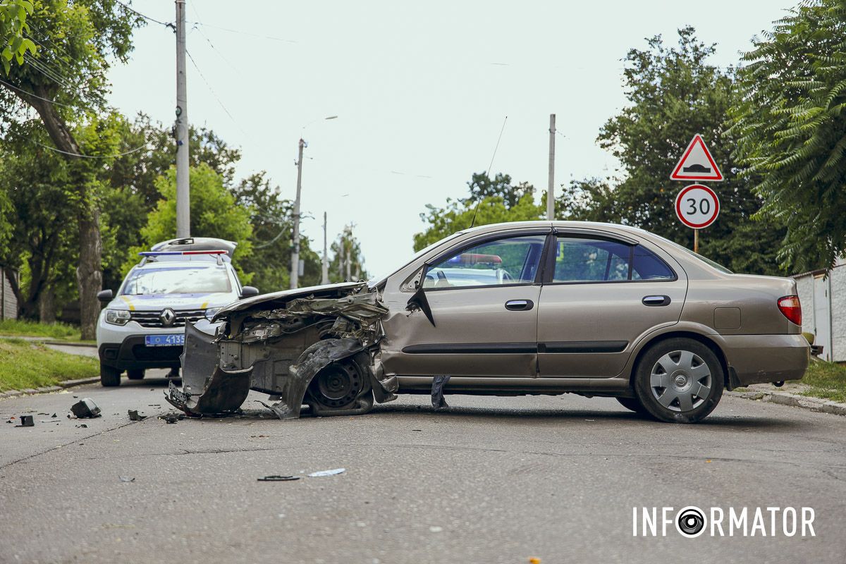 Водій Nissan їхав зі сторони Святослава Хороброго у напрямку Барвінківської