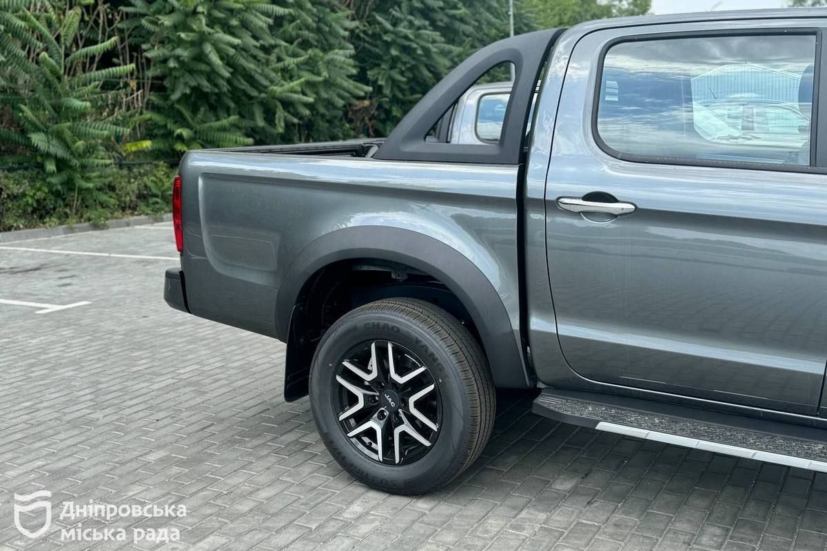 Автівки дизельні — допоможуть зекономити бійцям пальне