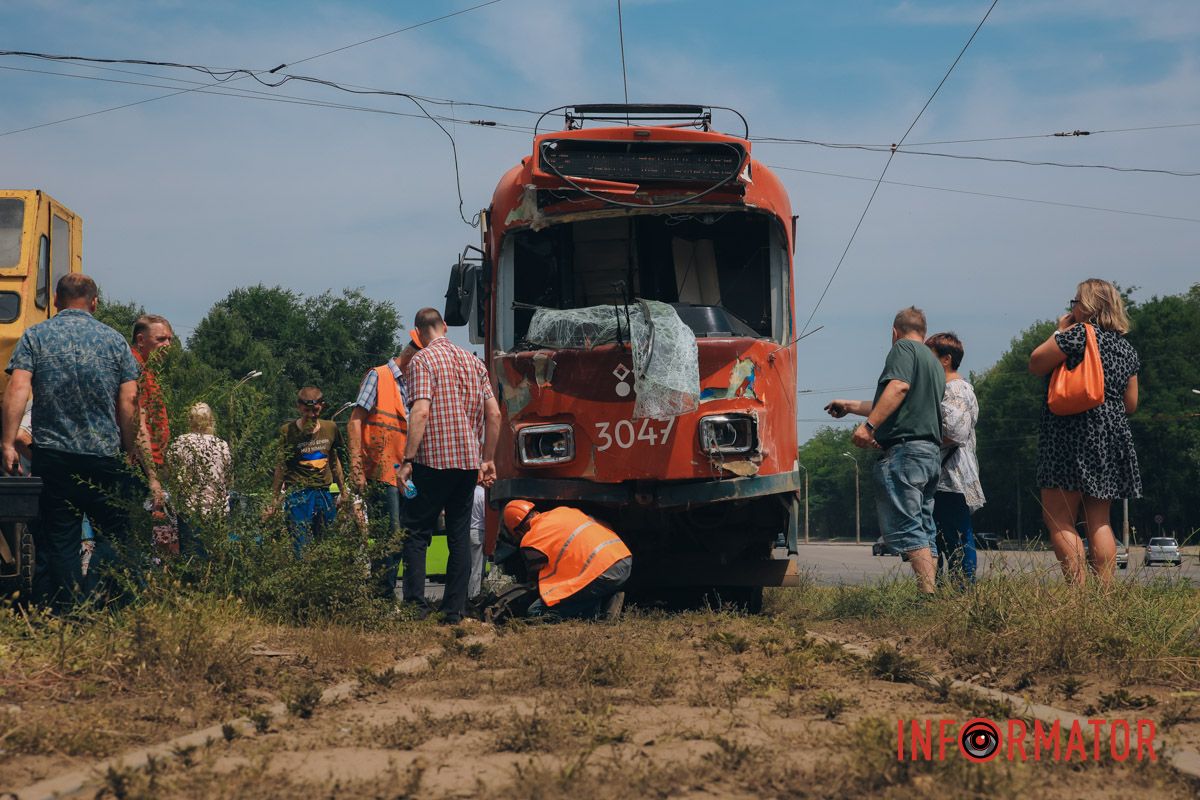 В салонах перебували пасажири