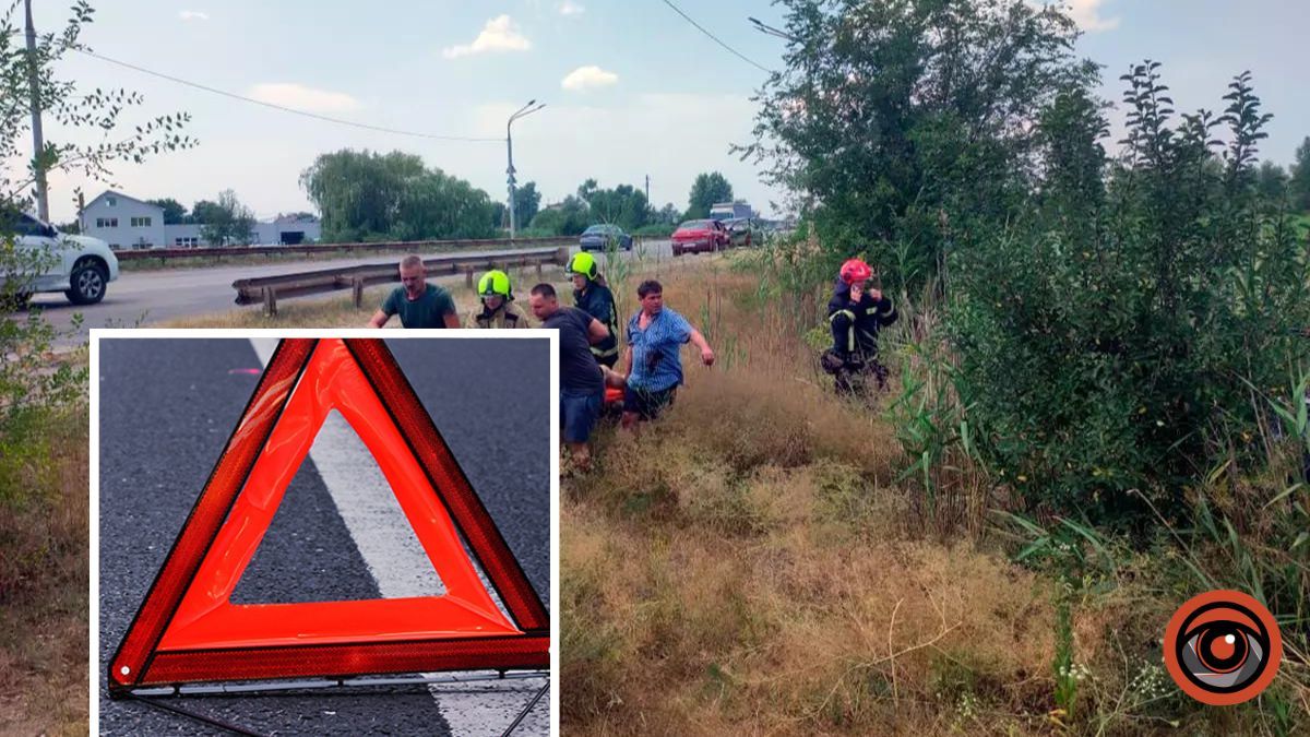 У Дніпрі на Полтавському шосе зіткнулися Opel та Volkswagen: постраждали дві жінки