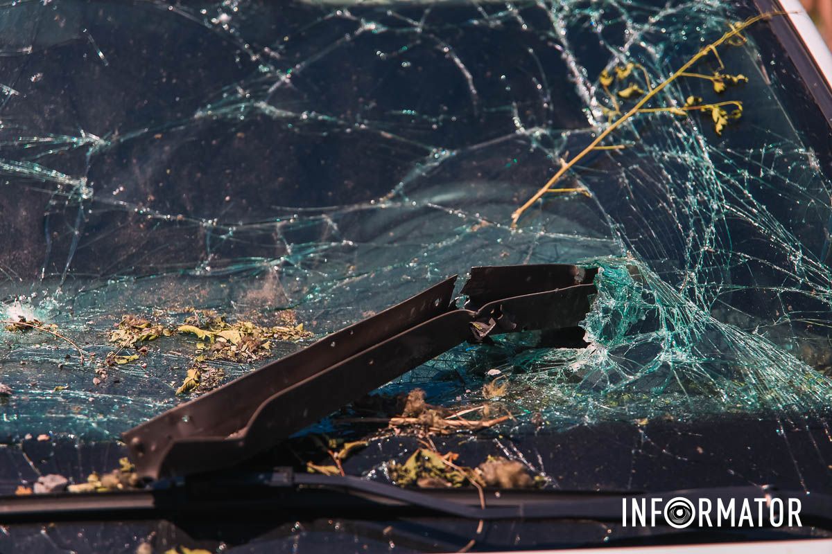 Влетело железо Влетело железо