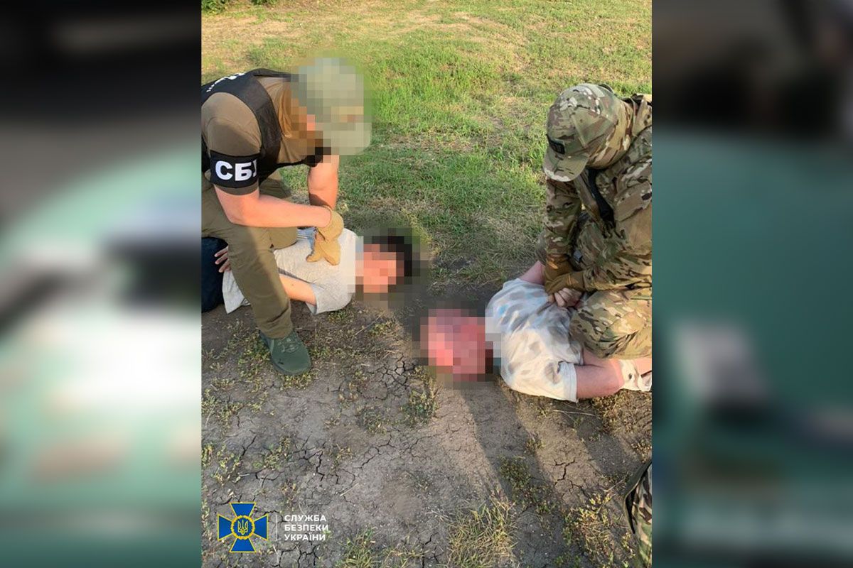 Это происходило, когда тела военных находились на судебно-медицинской экспертизе