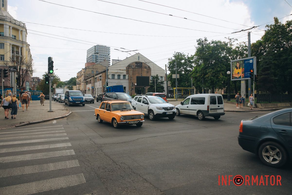 На місці працюють комунальники