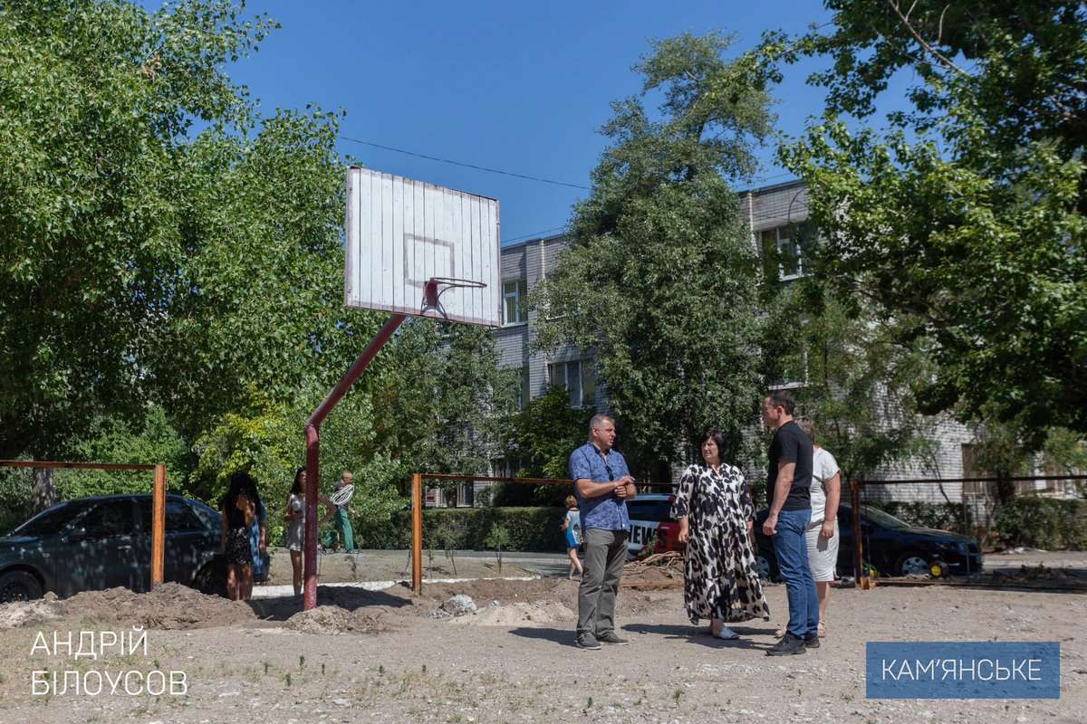 "Работаем и создаем безопасные условия для качественного образования детей Каменского", - Андрей Белоусов