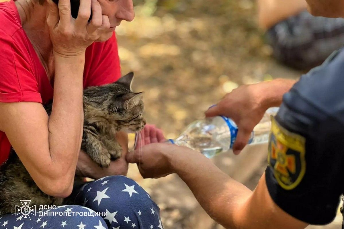 У квартирі на другому поверсі триповерхового будинку горіли речі домашнього вжитку У квартирі на другому поверсі триповерхового будинку горіли речі домашнього вжитку