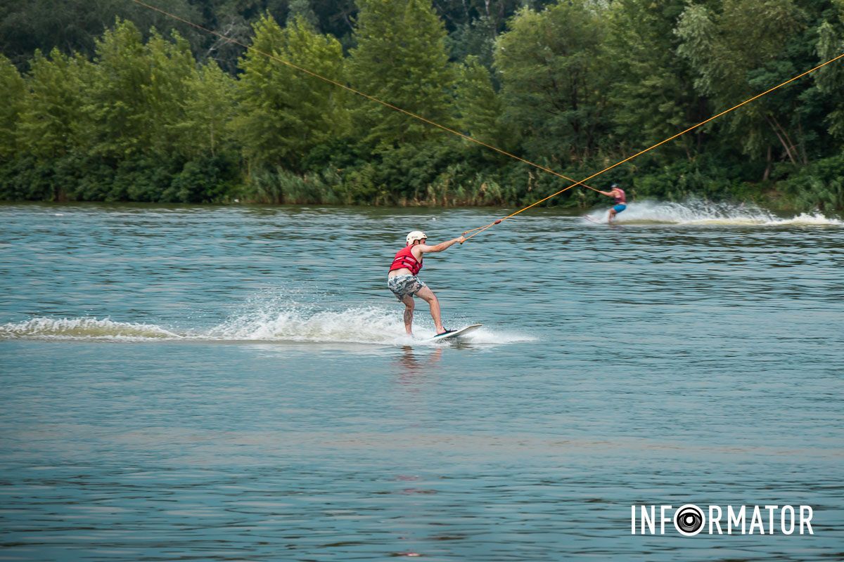 Бо біжить дощ з усіх ніг?