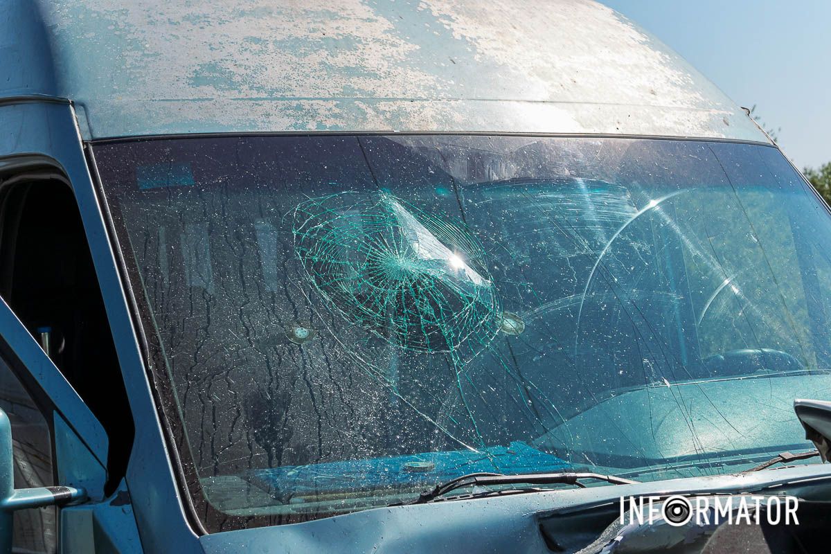 У Дніпрі на Амурському мості зіткнулись Skoda, Nissan та Mercedes: є постраждалі, рух ускладнено