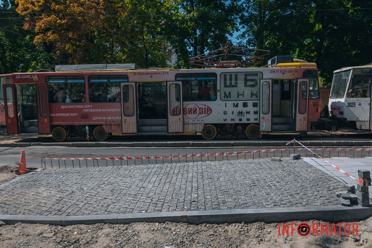 Для реализации замысла рабочим нужно значительно поднять проезжую часть