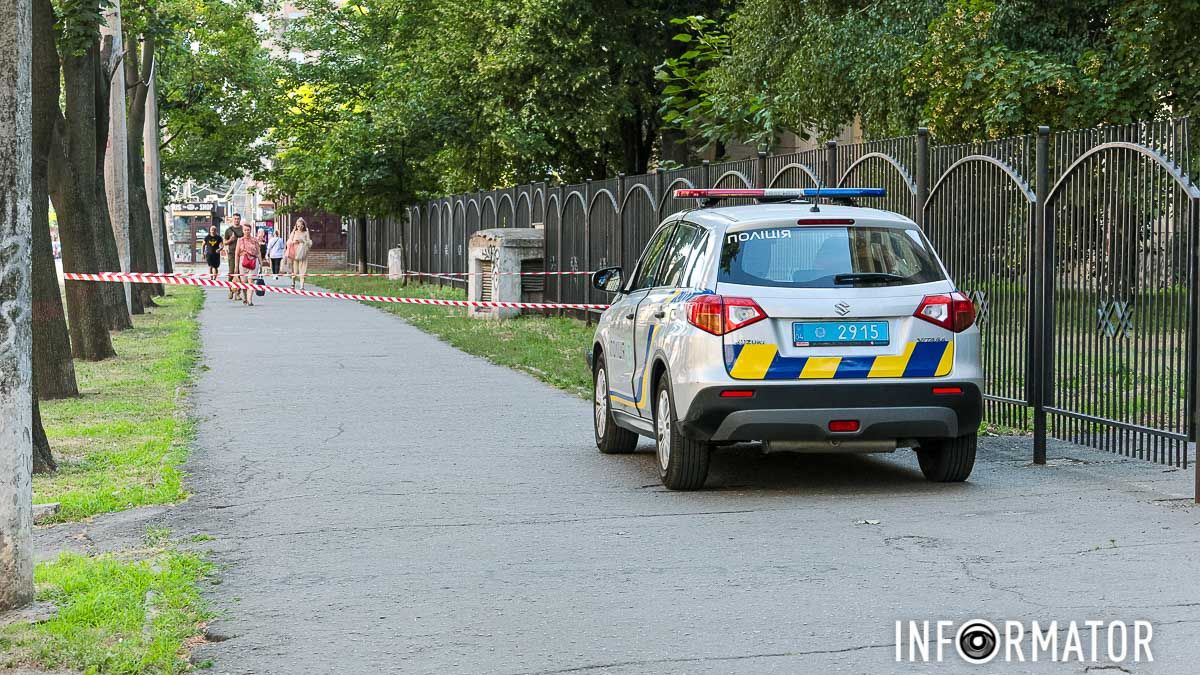 У Дніпрі на проспекті Науки біля УДХТУ знайшли тіло чоловіка