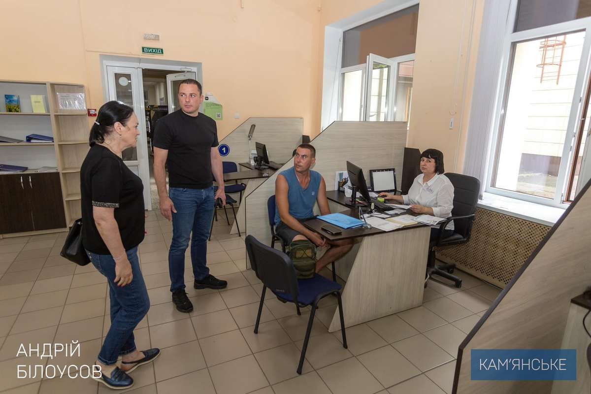 Подготовка к зиме: в Каменском устанавливают генераторы на котельной, которые будут отапливать больницы, детсады и школы 3