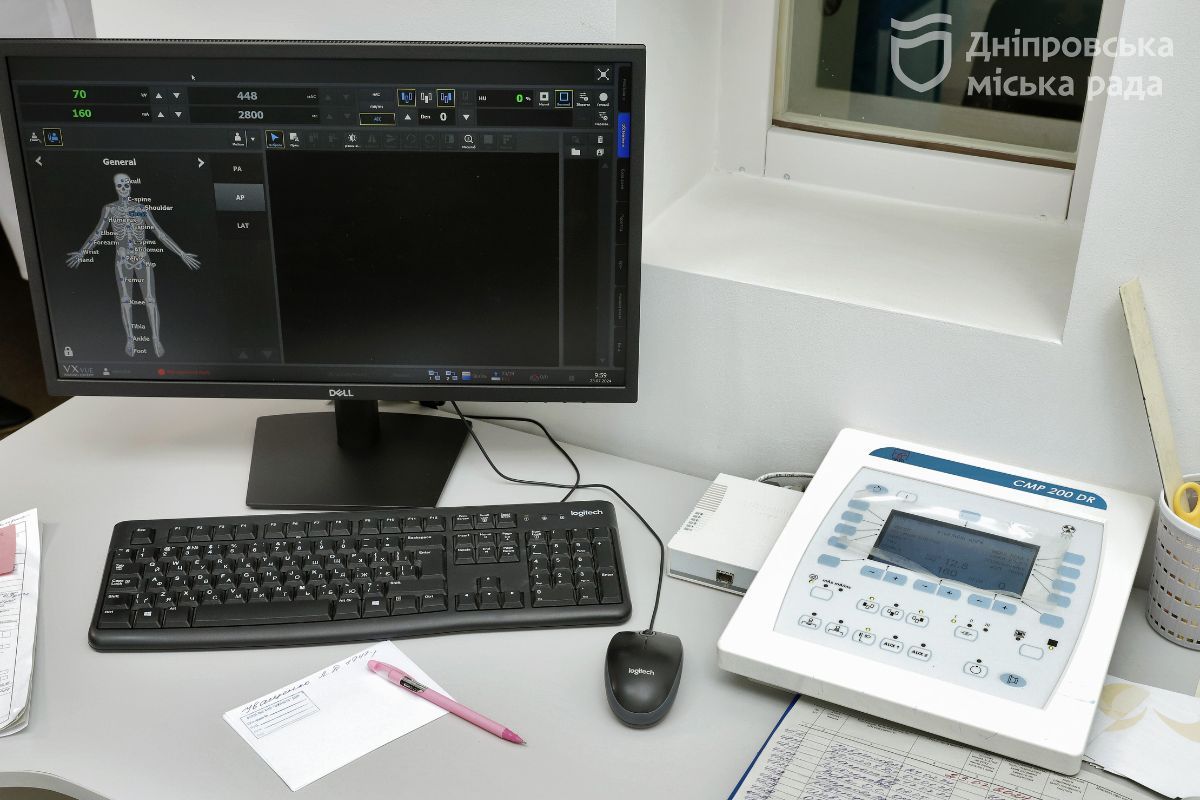 У палатах тут встановили нові меблі та функціональні ліжка з протипролежневими матрацам «Дніпро опікується всіма людьми. Це — наш обовʼязок», — Філатов про оновлення міських лікарень 6