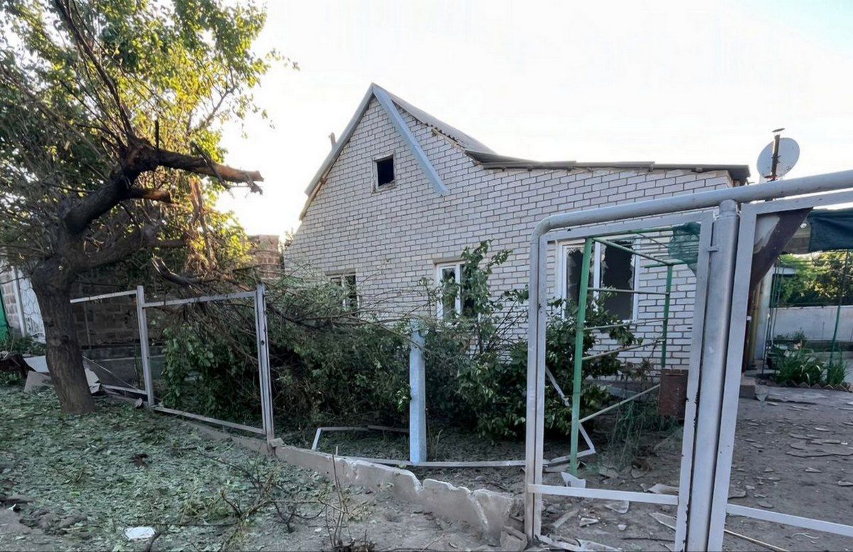 Обстріляли місто й з важкої артилерії