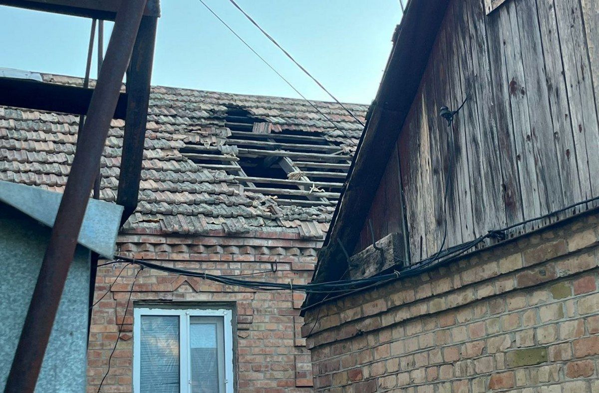 Понівечені 3 приватні будинки