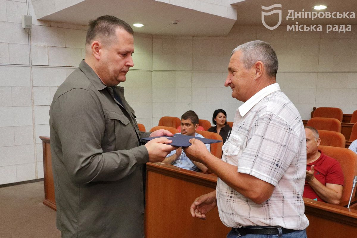 У Дніпрі медпрацівники шкіл, дитсадків і профтехучилищ отримуватимуть муніципальні надбавки, — рішення сесії міськради 7