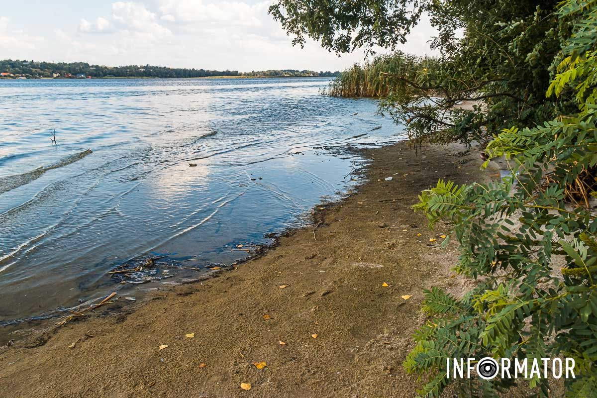 Обмелела река Самара В Днепре вода в реках отошла от берега на несколько метров: репортаж Информатора 1