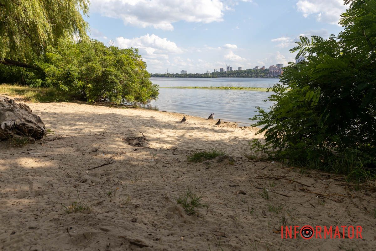 Вид на город Днепр В Днепре вода в реках отошла от берега на несколько метров: репортаж Информатора 25
