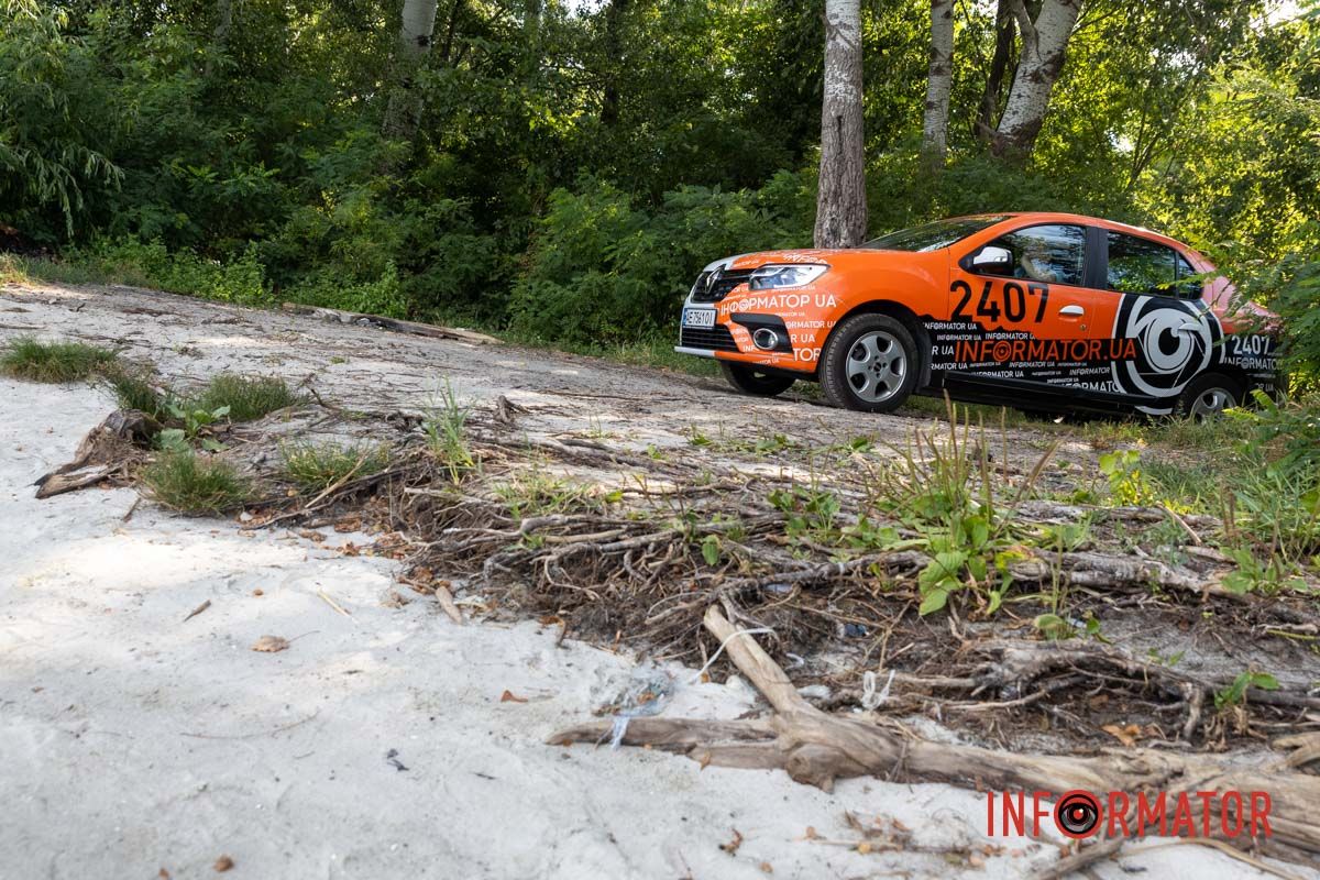 Информатор информирует В Днепре вода в реках отошла от берега на несколько метров: репортаж Информатора 16