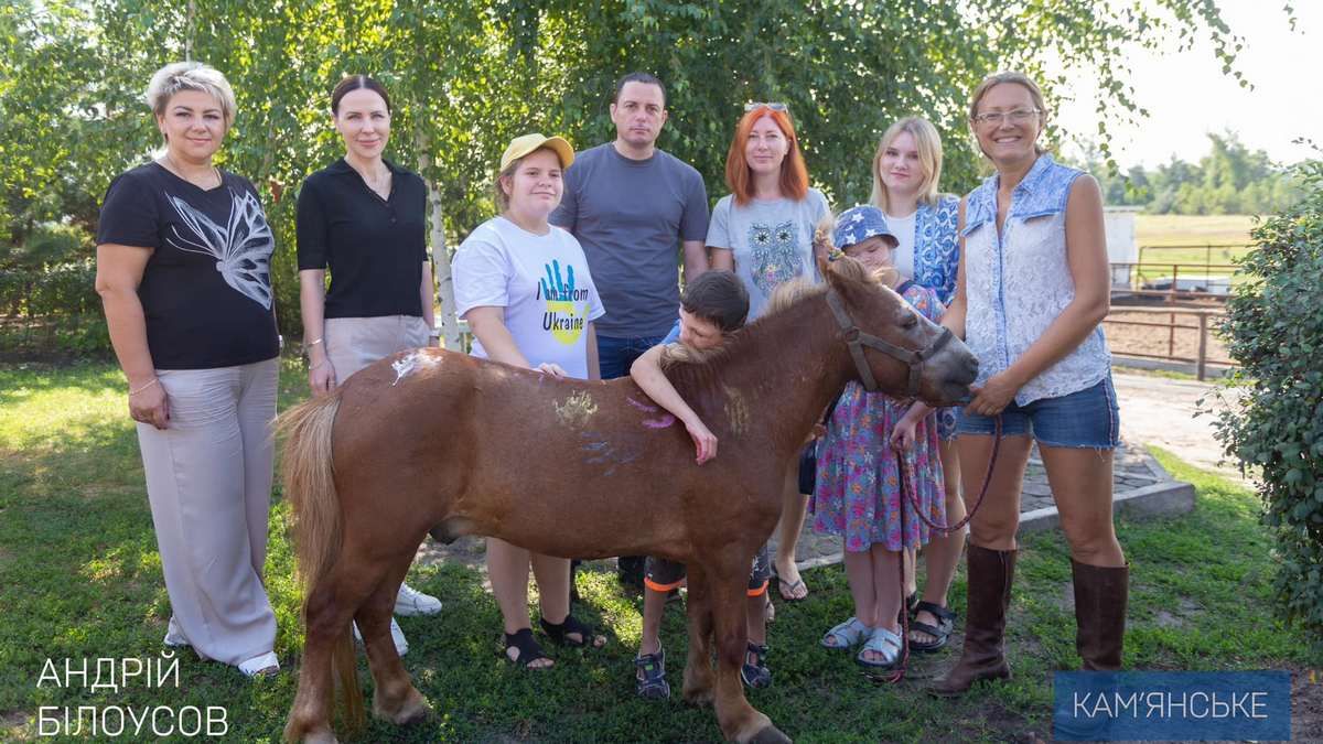 Спілкування та взаємодія з конями: у Кам’янському ввели програму іповенції