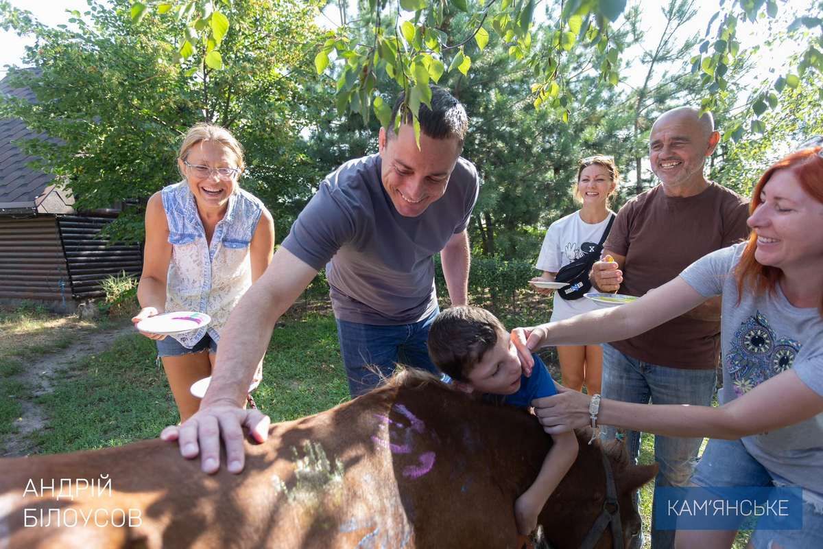 Спілкування та взаємодія з конями: у Кам’янському ввели програму іповенції 5