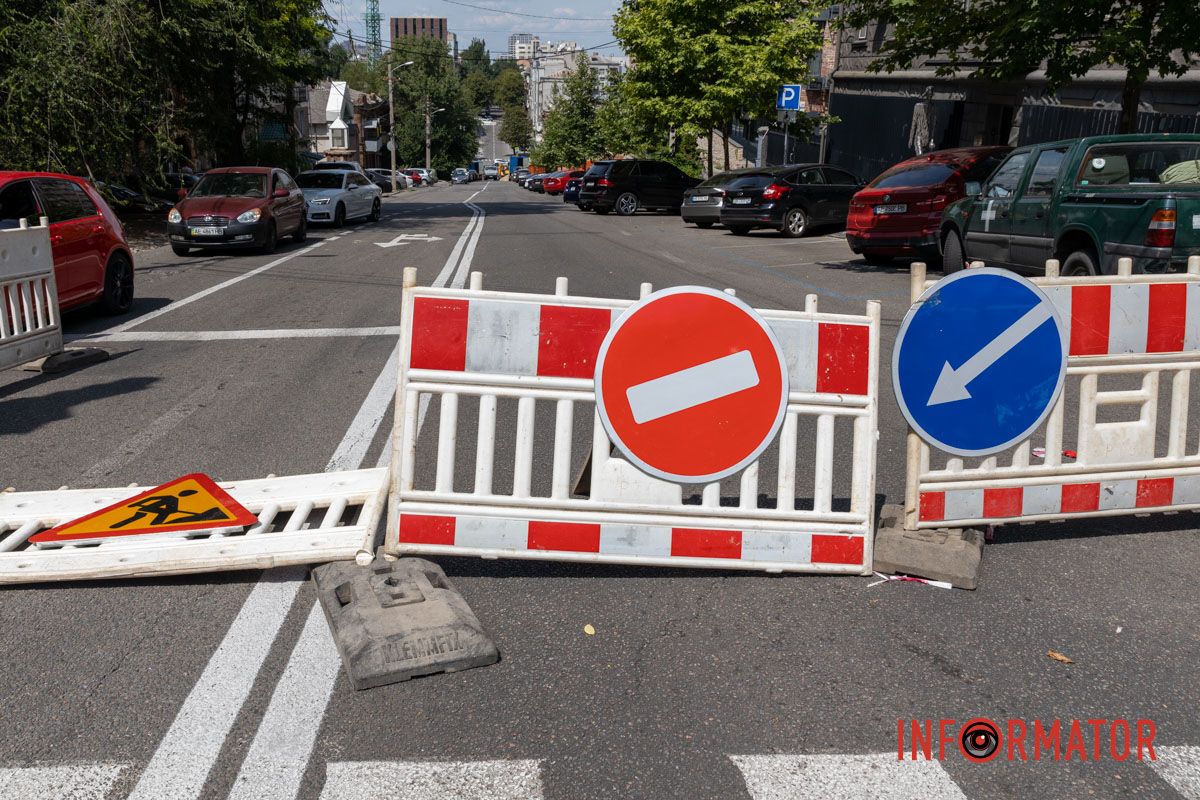 Встановлені дорожні знаки Встановлені дорожні знаки