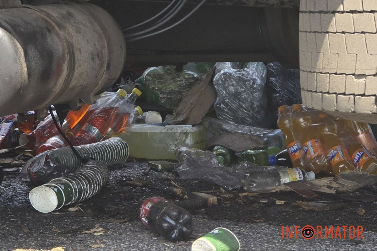 Одна з машин перевозила вантаж