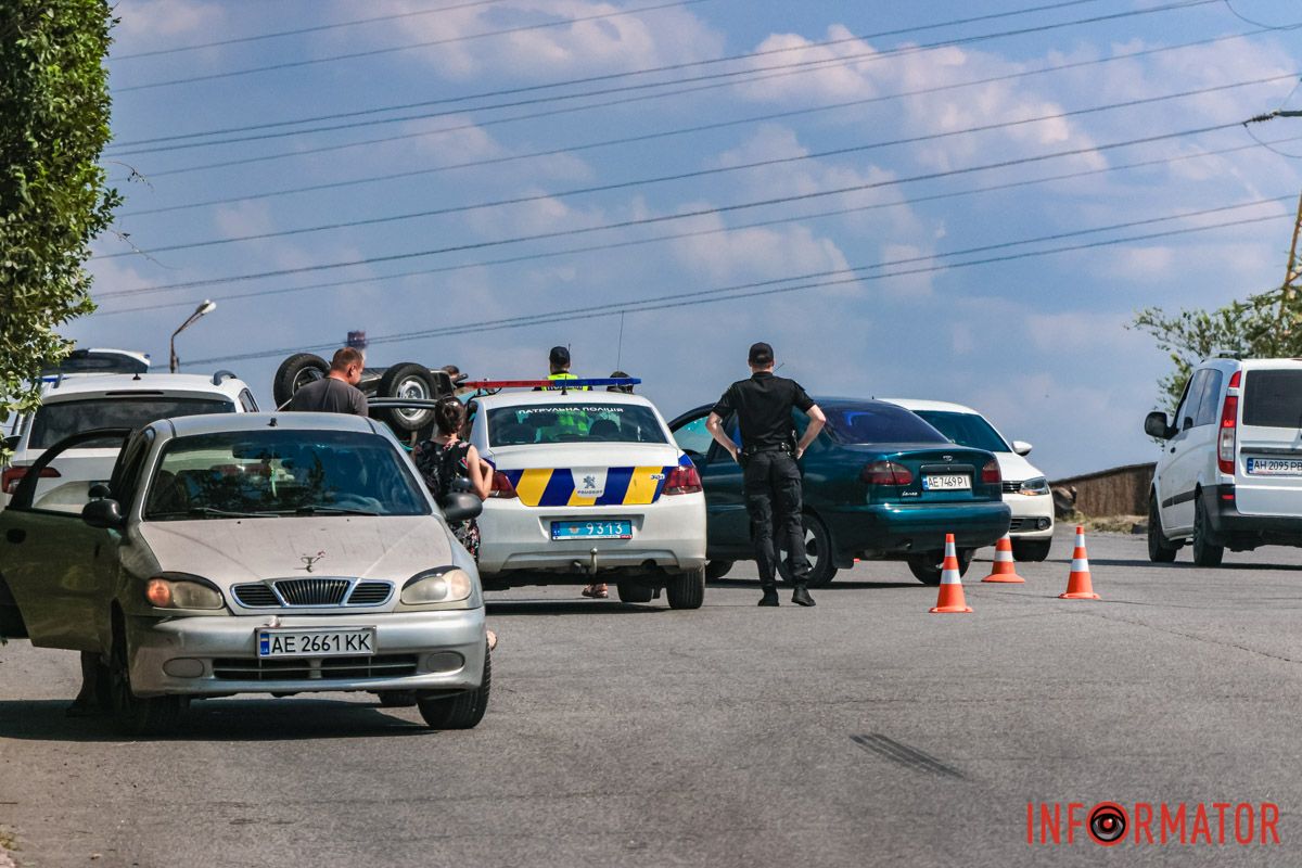 У Дніпрі на Передовій Daewoo влетів у ВАЗ: є постраждалі, рух ускладнений 1