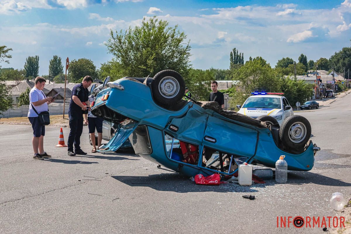 У Дніпрі на Передовій Daewoo влетів у ВАЗ: є постраждалі, рух ускладнений 10