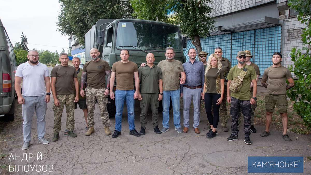 Из Центра помощи и логистики «Паляниця» в Каменском передали Защитникам продукты и вещи первой необходимости