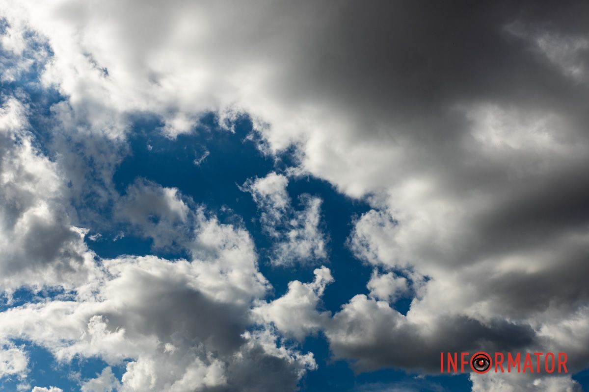 Необычный мир перед мечтательными глазами: Днепр накрыли нежные воздушные облака 11