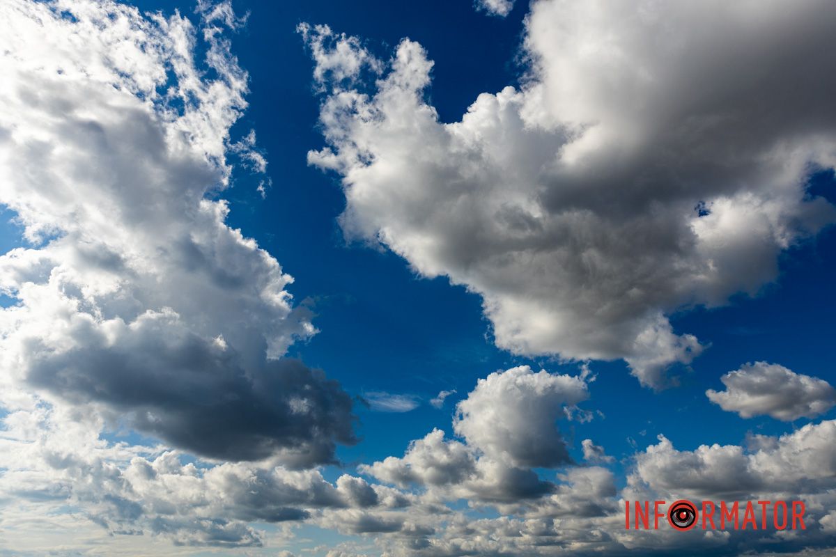 Необычный мир перед мечтательными глазами: Днепр накрыли нежные воздушные облака 13