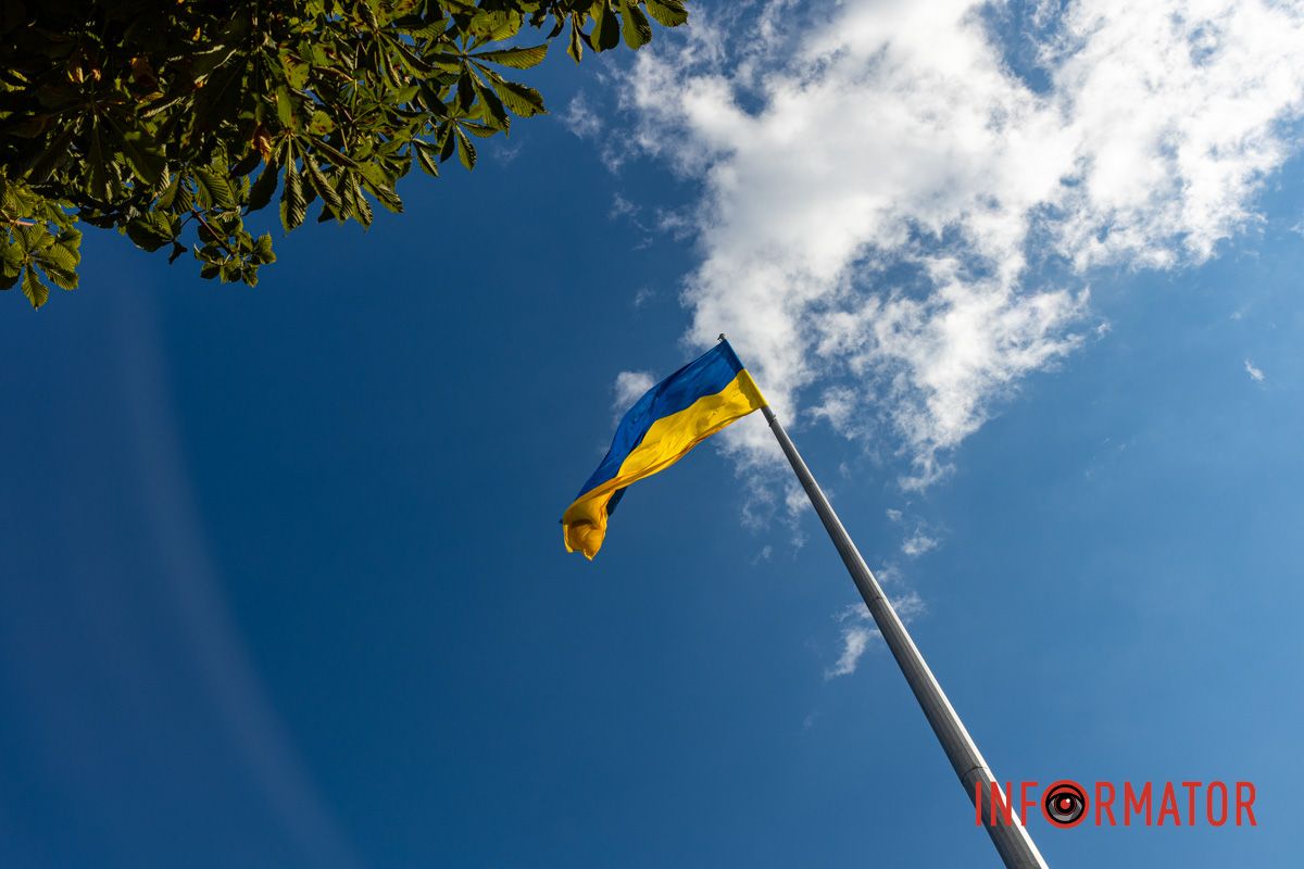 Необычный мир перед мечтательными глазами: Днепр накрыли нежные воздушные облака 12