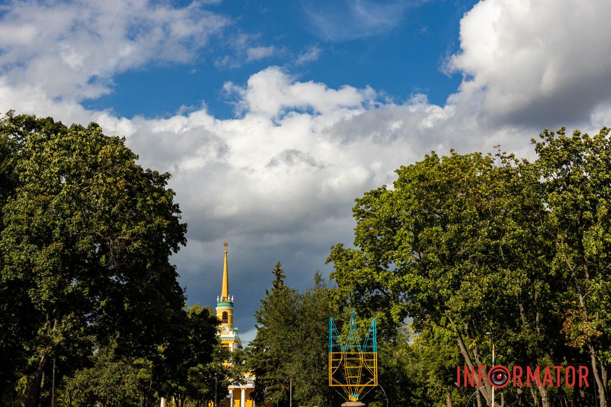 Необычный мир перед мечтательными глазами: Днепр накрыли нежные воздушные облака 16