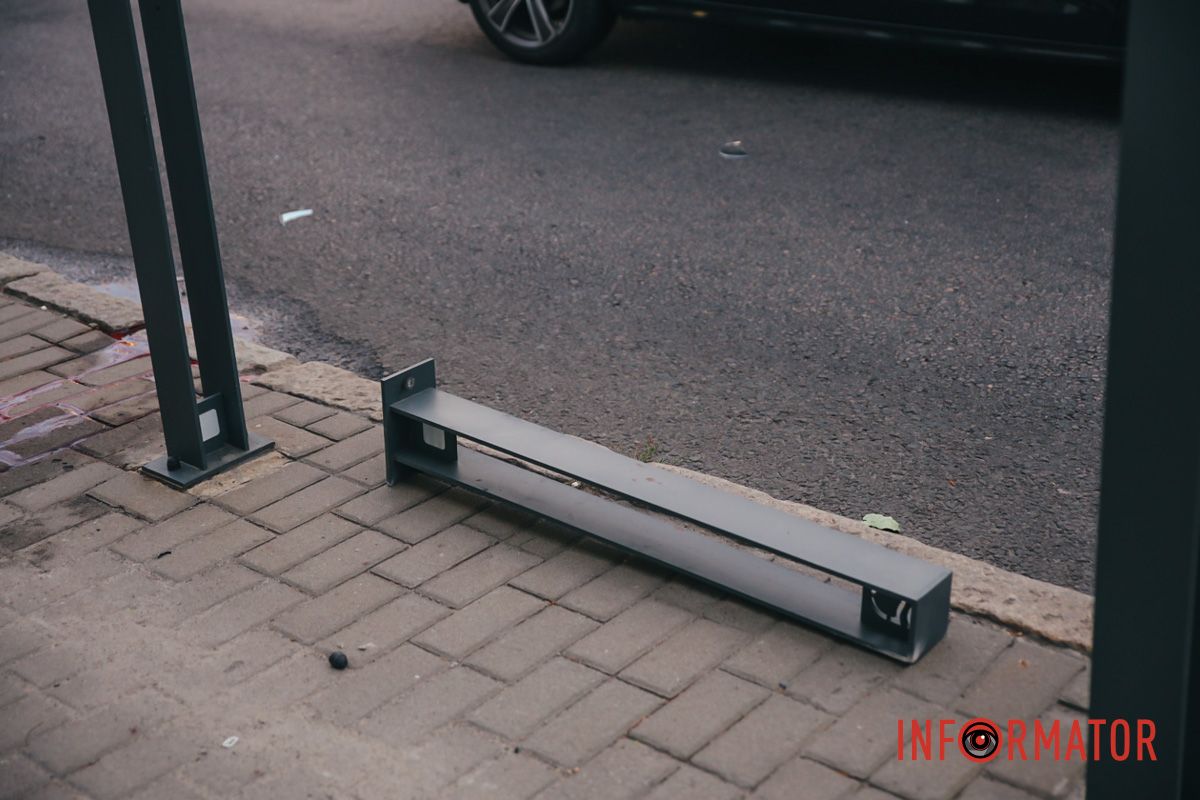 У Дніпрі на Лазаря Глоби Volkswagen збив людину: рух ускладнено 6