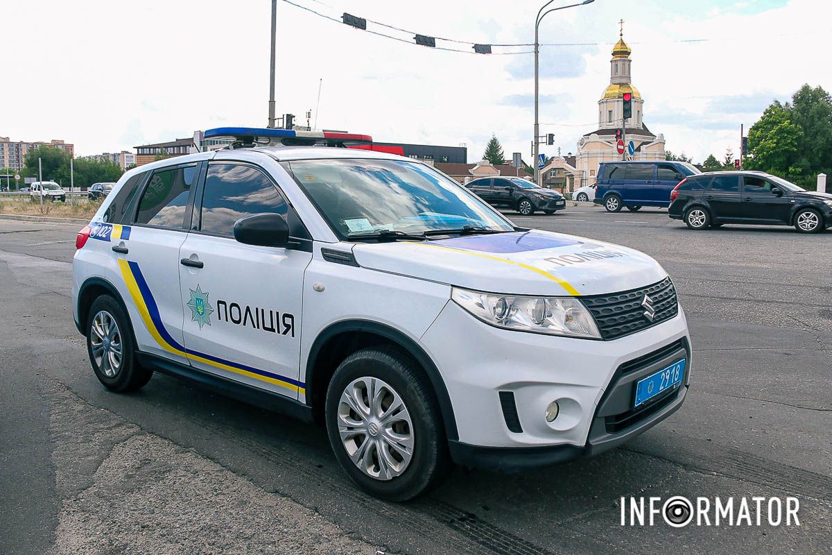 В Днепре на Слобожанском проспекте, возле "Золотых ключей", столкнулись Lexus и Hyundai 13