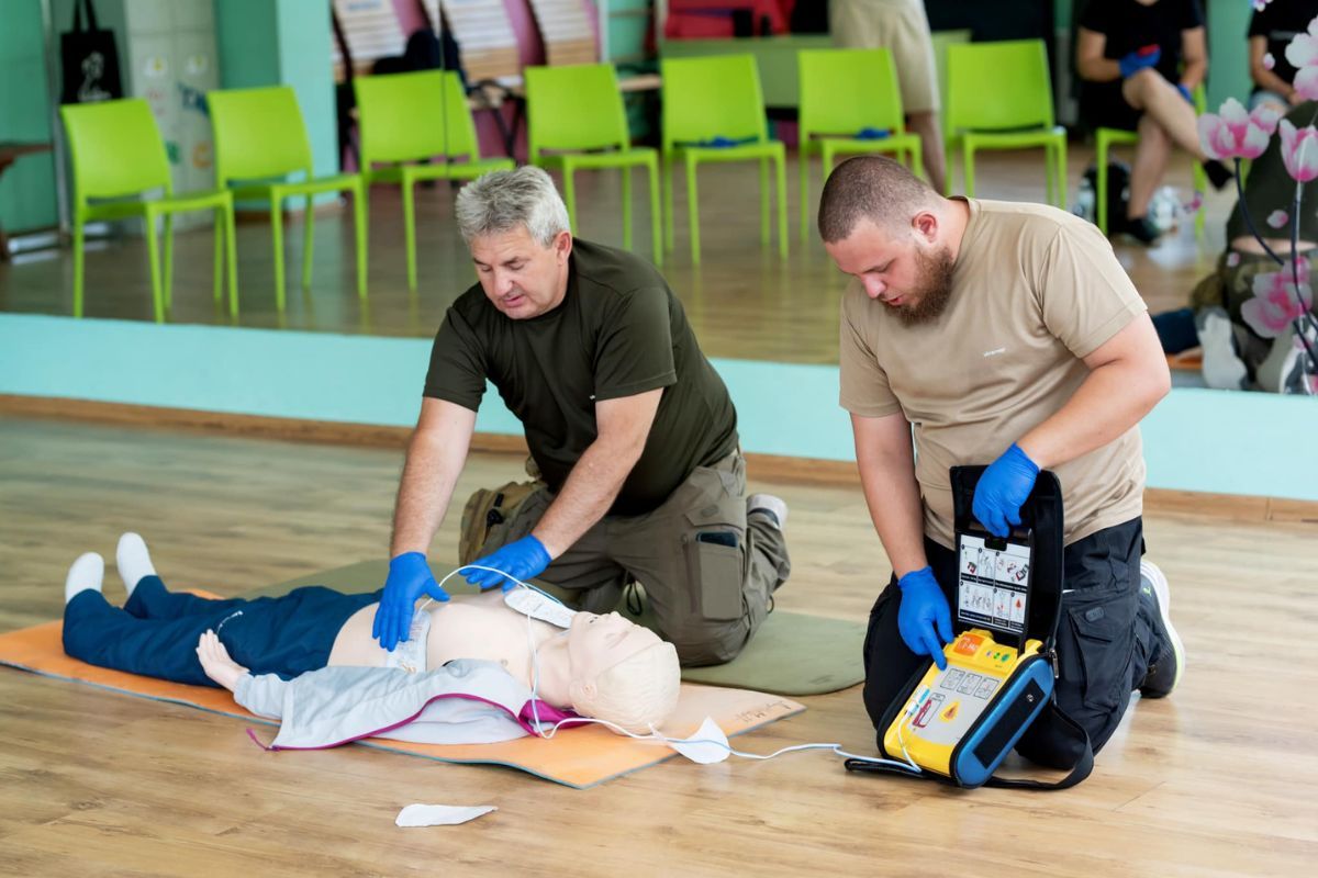 За необхідності - надати собі першу допомогу Допомогти собі й почати шукати тих, хто постраждав: у Дніпрі пройшов тренінг з домедичної допомоги 4