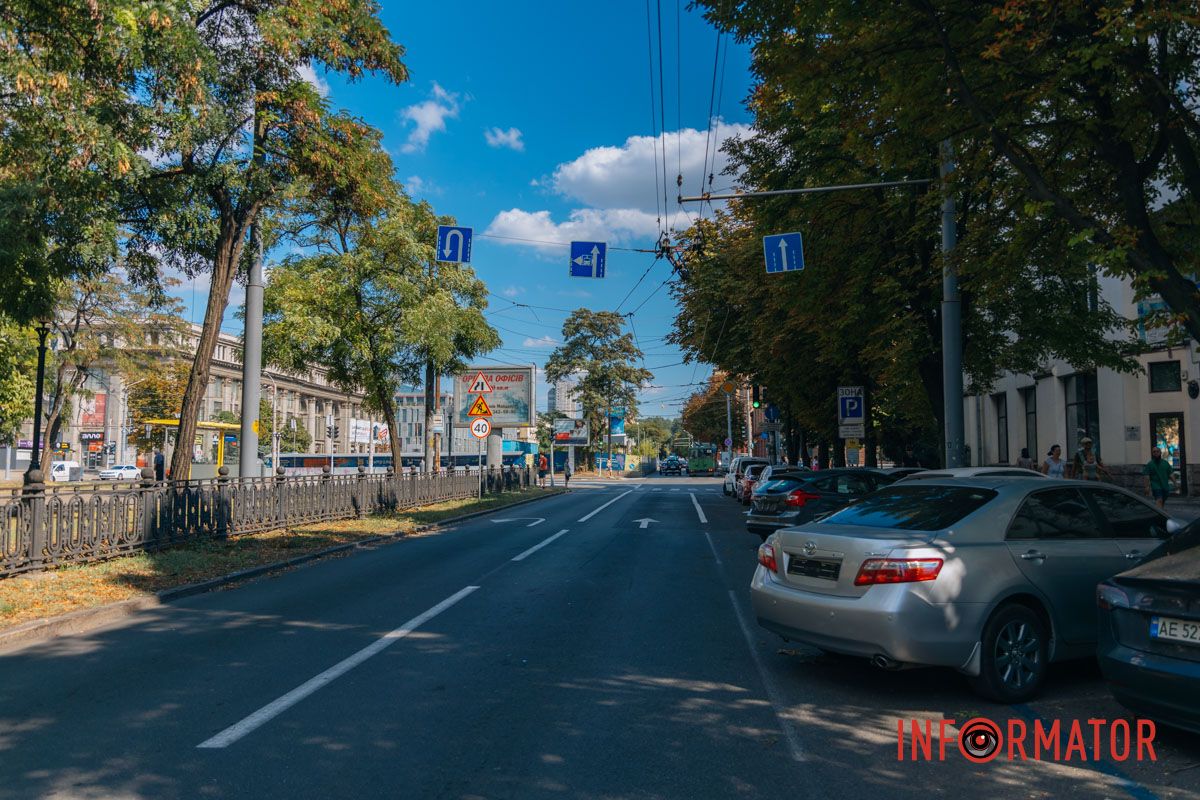 Имейте в виду, что первая полоса теперь исключительно для поворота