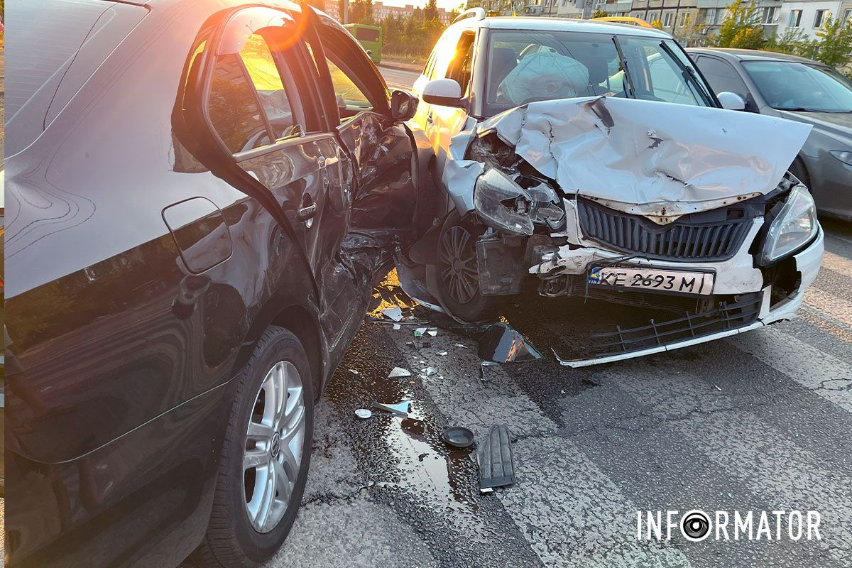 Столкнулись Skoda и Volkswagen Столкнулись Skoda и Volkswagen