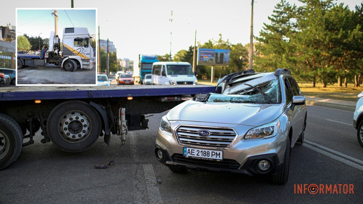 Видео момента: в Днепре на Набережной Победы Subaru залетел под MAN