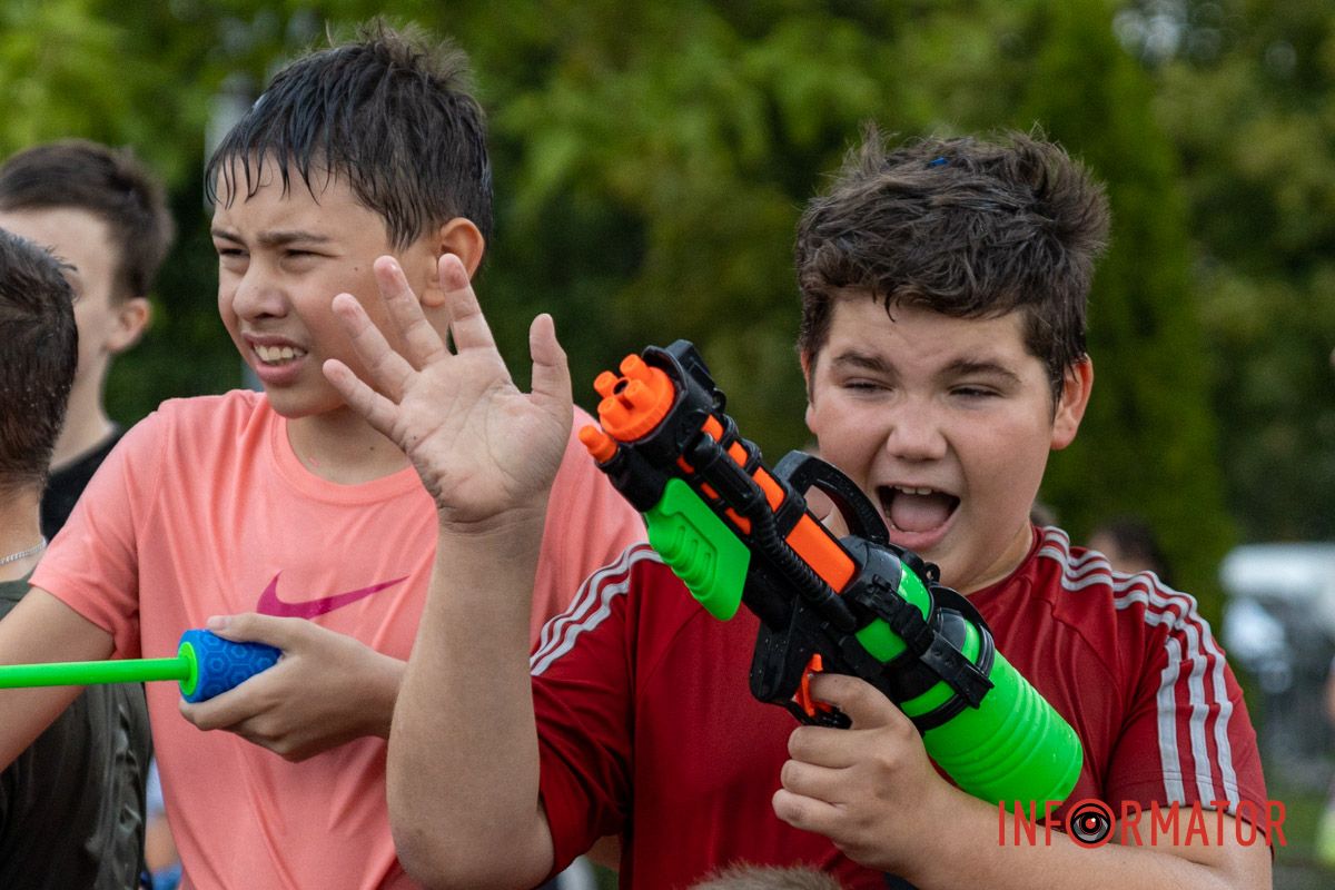 Вода дарує радість всім учасникам Вода дарує радість всім учасникам