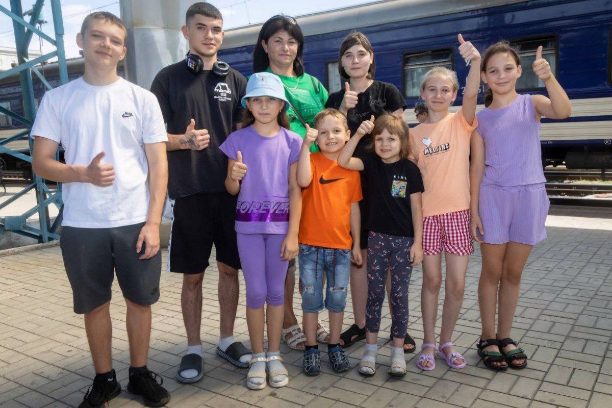 Відправилися на відпочинок в оздоровчий центр в Буковелі Відправилися на відпочинок в оздоровчий центр в Буковелі