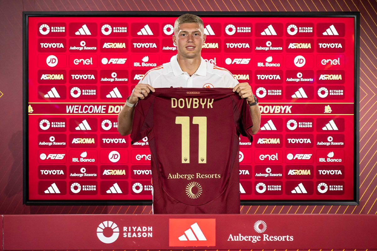 Артем Довбик - гравець "Роми" Артем Довбик - гравець "Роми"