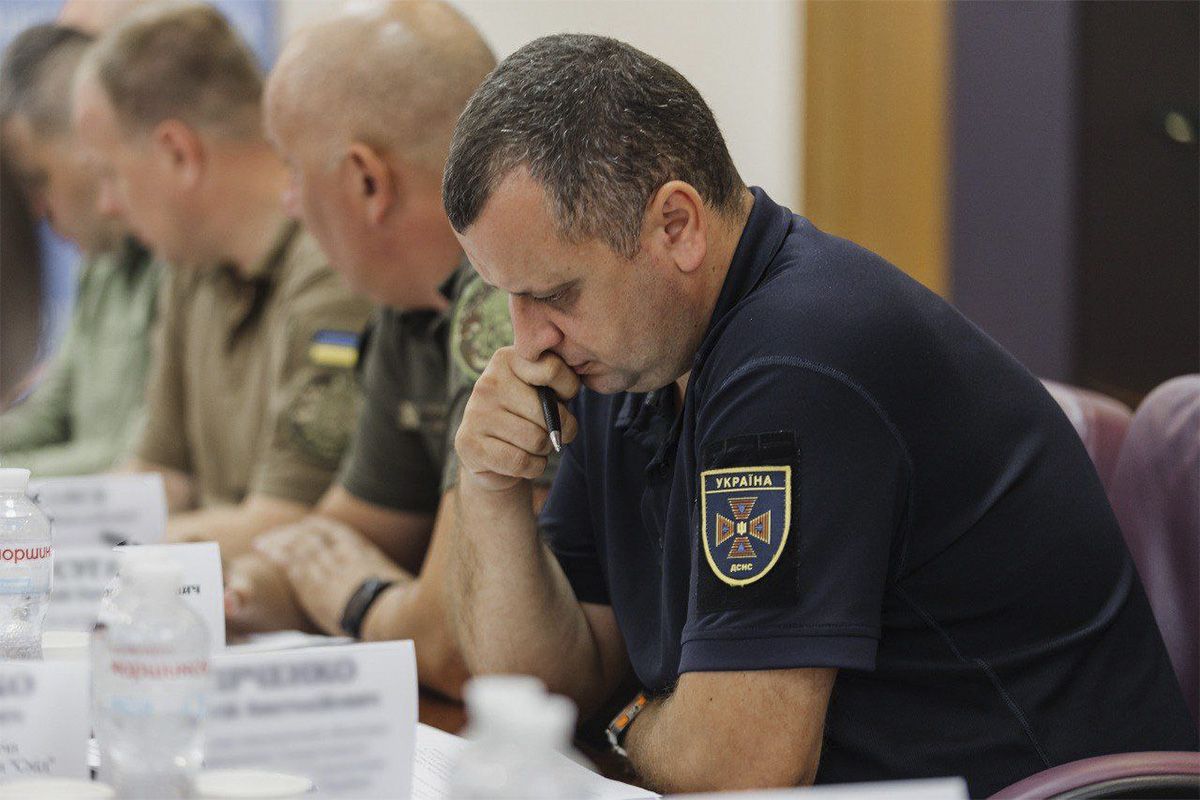 Команда ОВА, військові, представники силового блоку та ДСНС та очільники районів обговорили питання захисту регіону Команда ОВА, військові, представники силового блоку та ДСНС та очільники районів обговорили питання захисту регіону