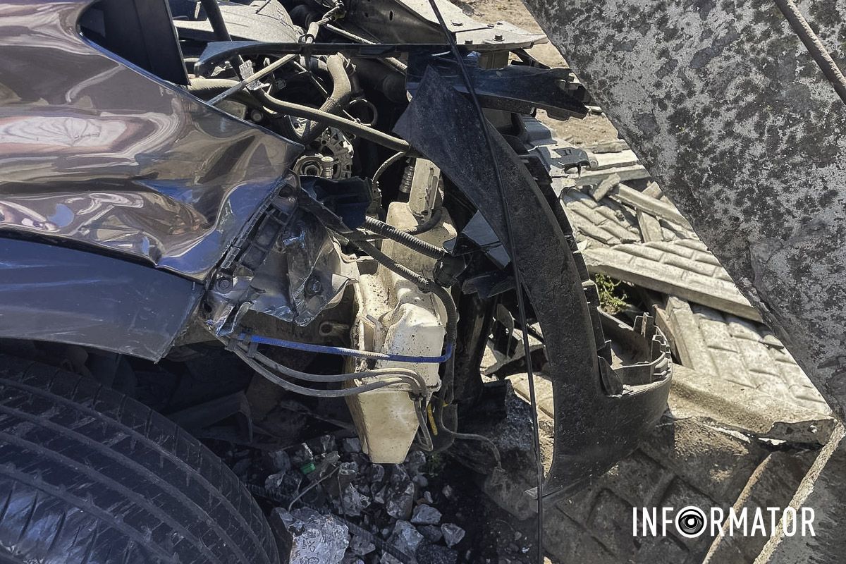 Наразі продовжуються роботи з усунення наслідків ДТП