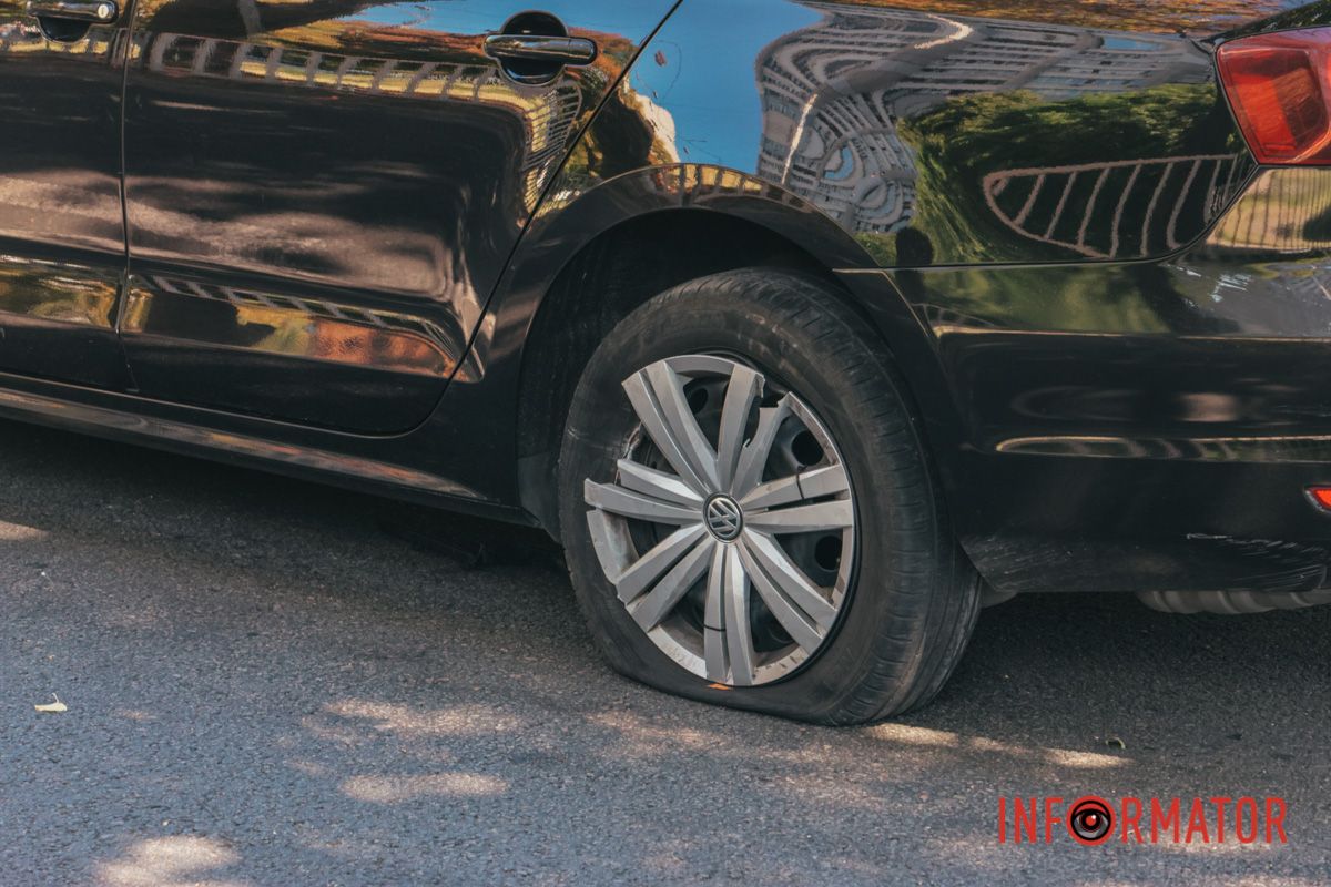 У Дніпрі на Робочій Ford влетів у Volkswagen: рух ускладнено 8