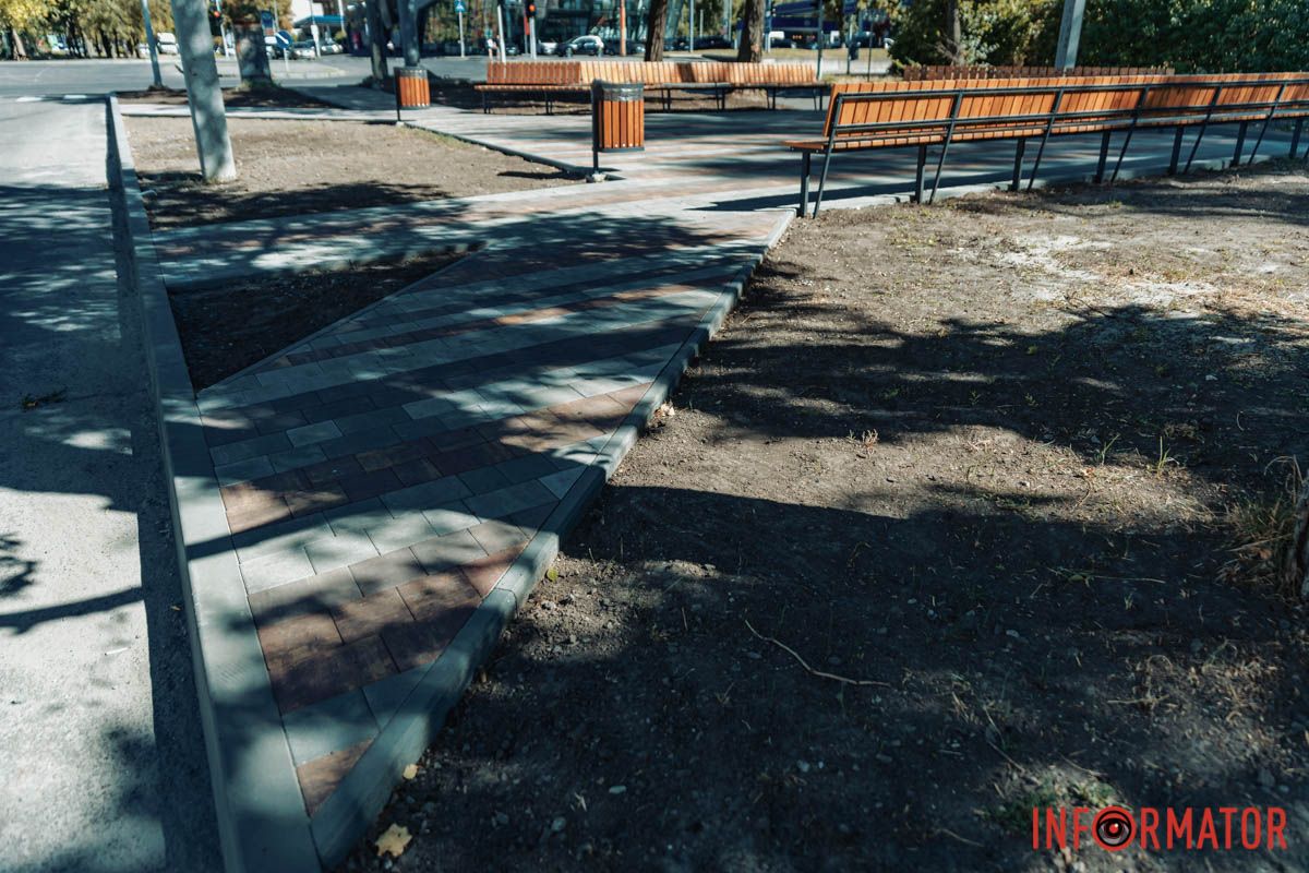 На перекрестке проспекта Поля и проспекта Филиппа Орлика создали зону отдыха