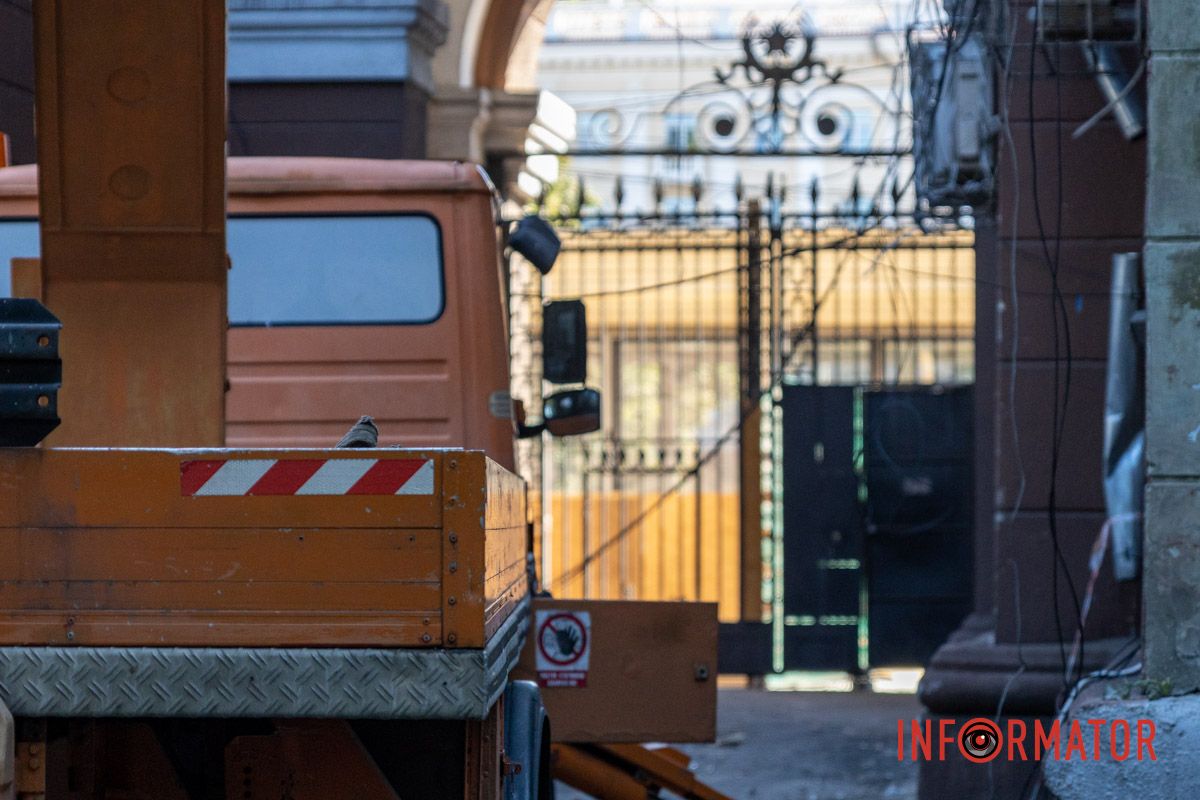 Частину дому демонтують, а потім відновлять