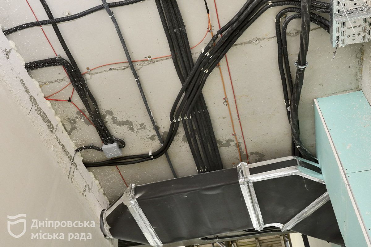 В новом помещении на улице Ламаний готовят зоны для прыжков на батуте и хореографической подготовки