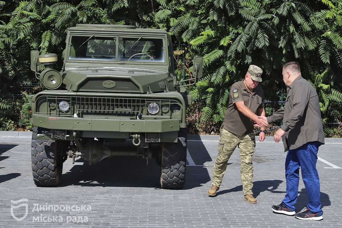 агалом до цієї партії вантажівок увійшли машини високої прохідності з колісною формулою 4х4 та 6х6