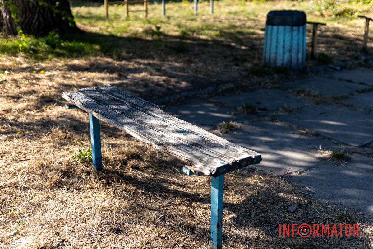 У Дніпрі на Новокримській дитячий сквер «Чижик» потребує оновлення: як він виглядає 6